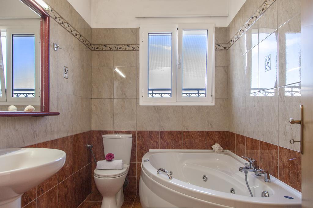 Apolpaina L Apartments Ngoại thất bức ảnh